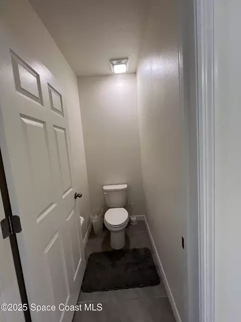 Bath - 976 Trinity St, Rockledge, FL 32955 photo 3 of 8