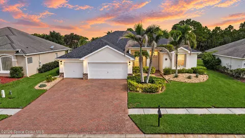 190 Brandy Creek Cir SE, Palm Bay, FL 32909