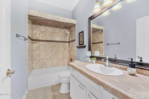 Bath - 1065 S Fork Cir, Melbourne, FL 32901 photo 3 of 3