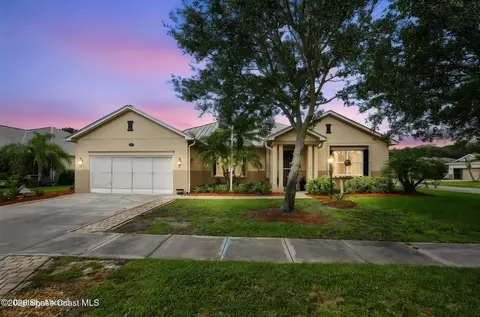 100 Salazar Ln, Sebastian, FL 32958