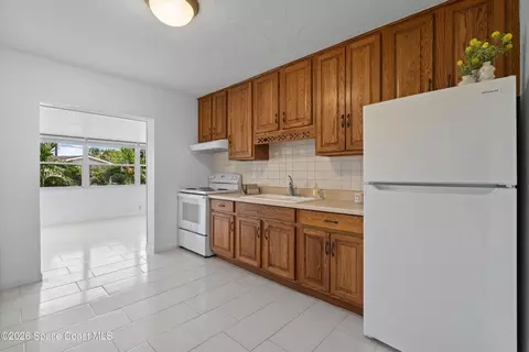 Kitchen - 620 Lund Cir, Melbourne, FL 32901 photo 5 of 5