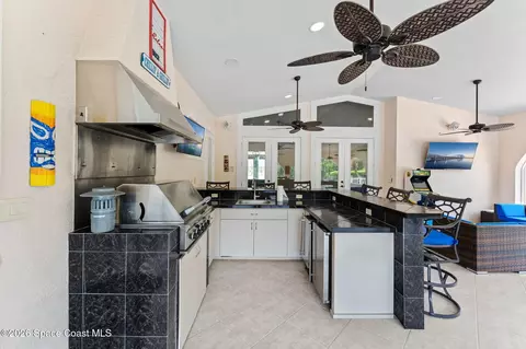 Kitchen - 3565 Sparrow Hawk Trl, Mims, FL 32754 photo 10 of 10