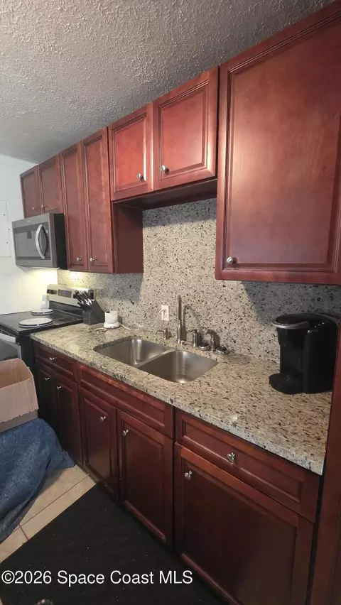 520 Ryoland St, Melbourne, FL 32901 photo 7