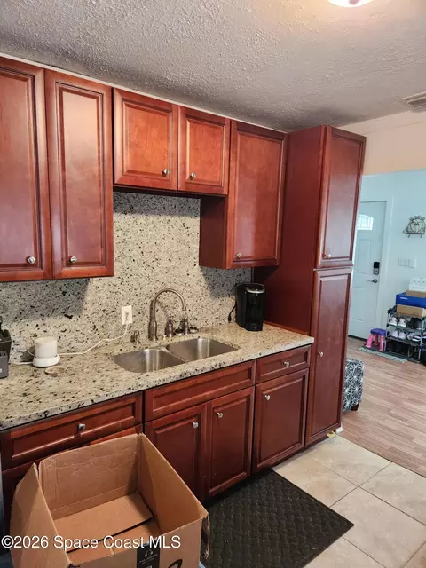 520 Ryoland St, Melbourne, FL 32901 photo 4
