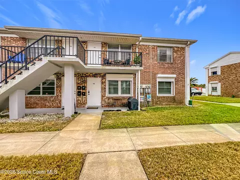 190 E Olmstead Dr #F8, Titusville, FL 32780