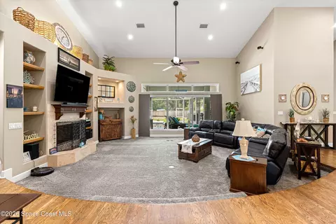 Living - 4801 SE 11th Pl, Ocala, FL 34471 photo 1 of 4