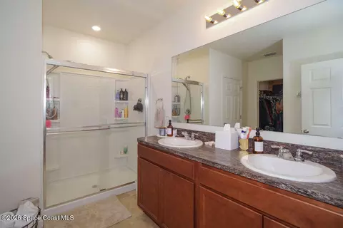 Bath - 4283 Starling Pl, Mims, FL 32754 photo 1 of 1