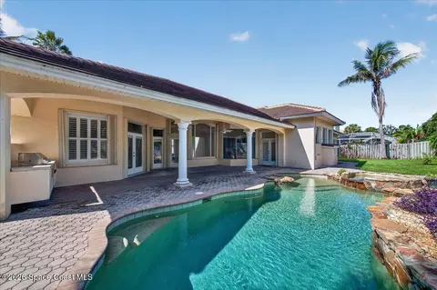 Exterior - 263 Loggerhead Dr, Melbourne Beach, FL 32951 photo 1 of 2