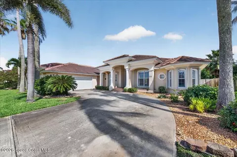 Exterior - 263 Loggerhead Dr, Melbourne Beach, FL 32951 photo 2 of 2