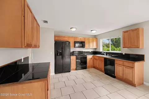 Kitchen - 209 Manth Ave, Cocoa, FL 32927 photo 3 of 4