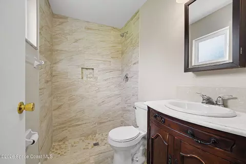 Bath - 209 Manth Ave, Cocoa, FL 32927 photo 1 of 2