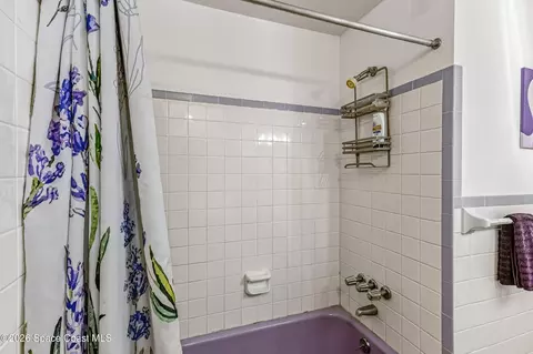 Bath - 2188 Lucille Ln, Melbourne, FL 32935 photo 1 of 4