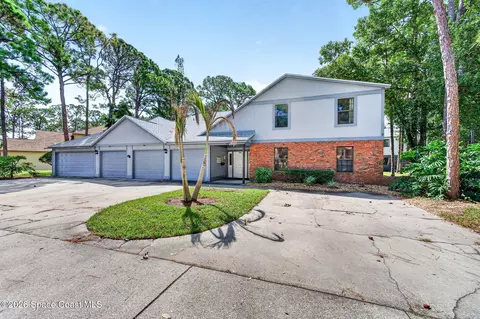 9000 York Ln #8B, West Melbourne, FL 32904