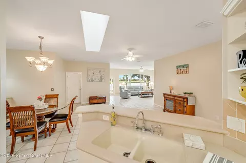 Kitchen - 4592 Braywick Ct, Rockledge, FL 32955 photo 9 of 10