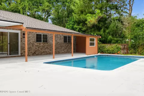 Exterior - 2811 Ohio St, Melbourne, FL 32904 photo 2 of 2