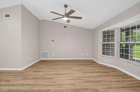 Living - 2811 Ohio St, Melbourne, FL 32904 photo 2 of 4
