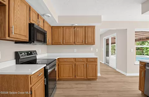 Kitchen - 2811 Ohio St, Melbourne, FL 32904 photo 3 of 4