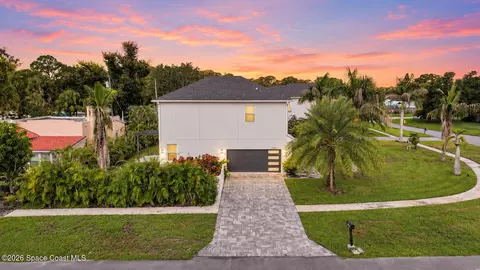 2094 Hyde Pkwy, Melbourne, FL 32901