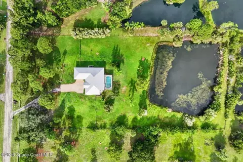 View/Area - 4630 Sand Point Rd, Grant, FL 32949 photo 1 of 7