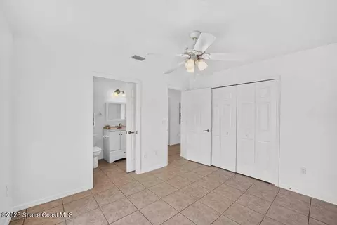 Bedroom - 4630 Sand Point Rd, Grant, FL 32949 photo 4 of 7