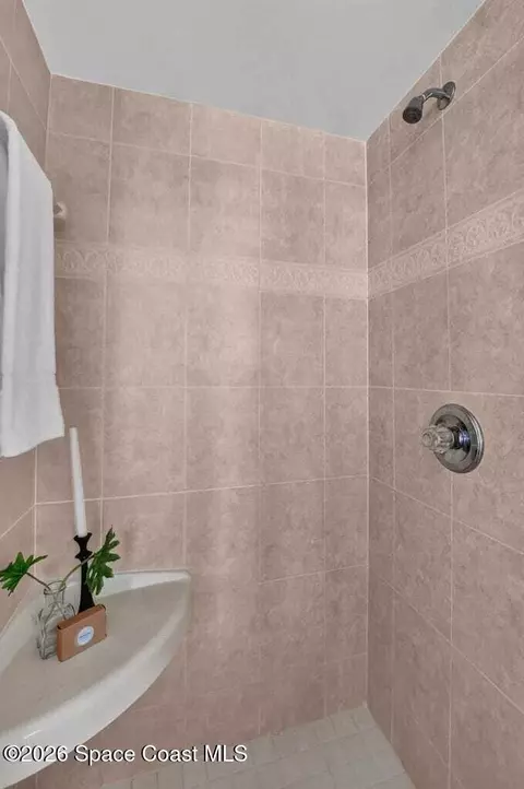 Bath - 4630 Sand Point Rd, Grant, FL 32949 photo 2 of 3