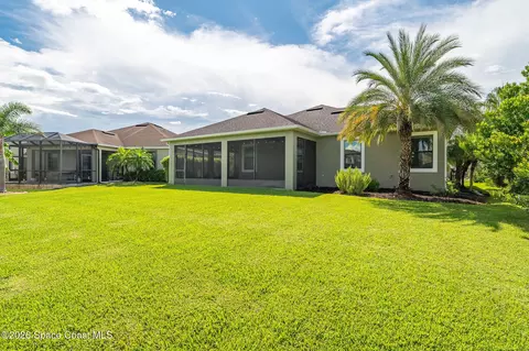 Exterior - 3202 Casterton Dr, Melbourne, FL 32940 photo 6 of 14
