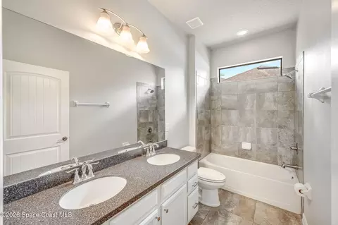 Bath - 3202 Casterton Dr, Melbourne, FL 32940 photo 2 of 7