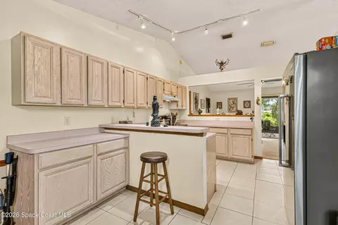 Kitchen - 2265 Hickory Dr, Melbourne, FL 32935 photo 3 of 4