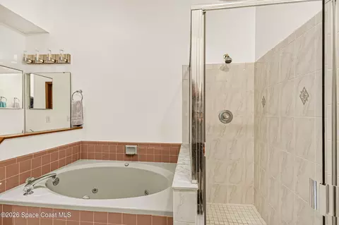 Bath - 2265 Hickory Dr, Melbourne, FL 32935 photo 2 of 4