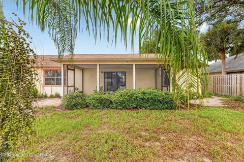 Exterior - 2265 Hickory Dr, Melbourne, FL 32935 photo 8 of 11