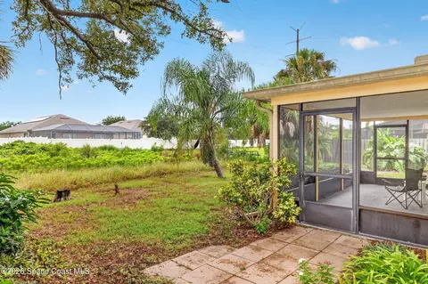 Exterior - 2265 Hickory Dr, Melbourne, FL 32935 photo 6 of 11