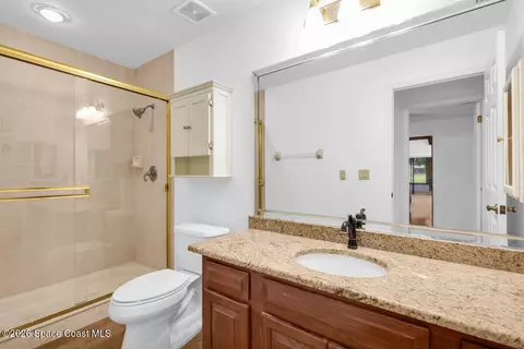 Bath - 905 Osprey Dr, Melbourne, FL 32940 photo 2 of 2