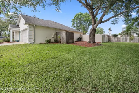 Exterior - 2470 Forest Run Dr, Melbourne, FL 32935 photo 3 of 7