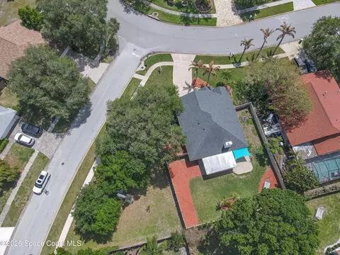 View/Area - 2470 Forest Run Dr, Melbourne, FL 32935 photo 8 of 13