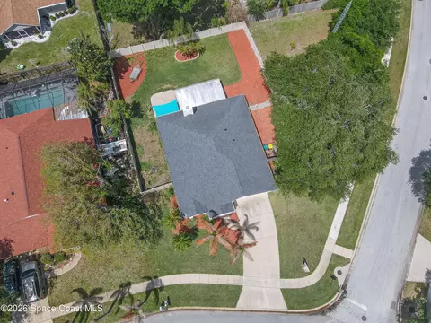 View/Area - 2470 Forest Run Dr, Melbourne, FL 32935 photo 3 of 13