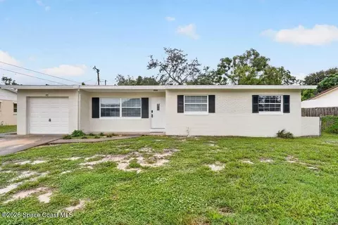 915 Glenda Dr, Titusville, FL 32780