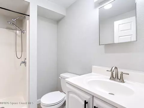 Bath - 1519 Illinois Ave, Saint Cloud, FL 34769 photo 2 of 3