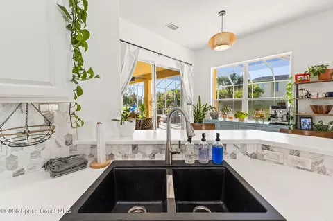 Kitchen - 2883 Sonoma Way, Rockledge, FL 32955 photo 4 of 6