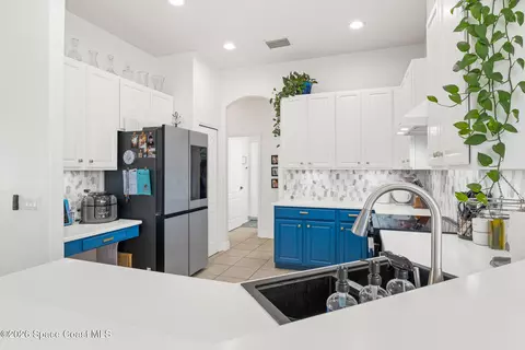 Kitchen - 2883 Sonoma Way, Rockledge, FL 32955 photo 5 of 6