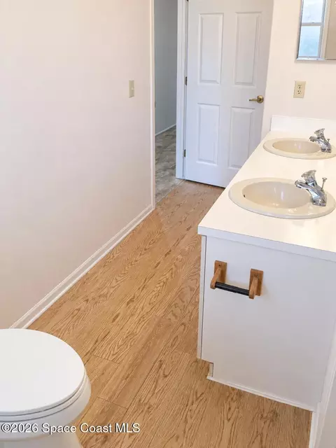 Bath - 2640 Forest Run Dr, Melbourne, FL 32935 photo 5 of 5
