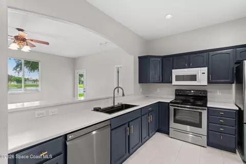 Kitchen - 3211 Merrick Ave, Rockledge, FL 32955 photo 4 of 4