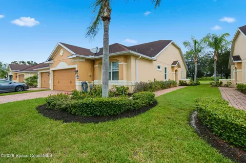 Exterior - 5657 Tamarac Dr, Melbourne, FL 32940 photo 2 of 10