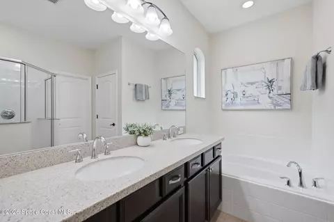 Bath - 5657 Tamarac Dr, Melbourne, FL 32940 photo 1 of 7