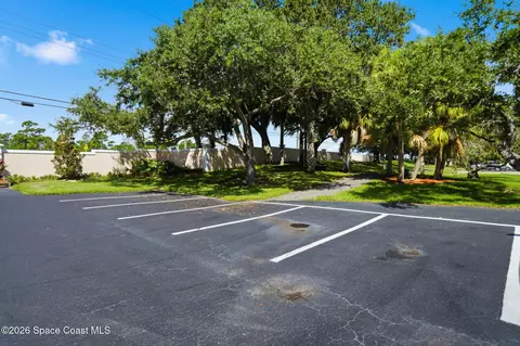 Exterior - 182 Bluefish Pl, Rockledge, FL 32955 photo 7 of 8