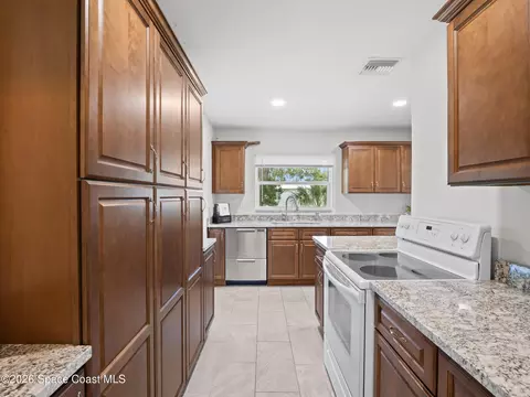 Kitchen - 807 Ballard Dr, Melbourne, FL 32935 photo 2 of 3