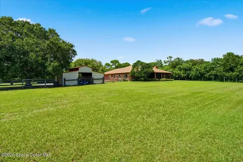 Exterior - 2785 Beran Ln, Malabar, FL 32950 photo 8 of 9