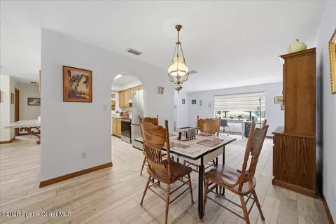Dining - 2785 Beran Ln, Malabar, FL 32950 photo 2 of 2