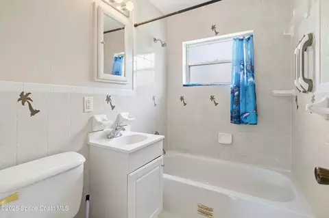 Bath - 512 Lincoln Rd, Cocoa, FL 32926 photo 1 of 1