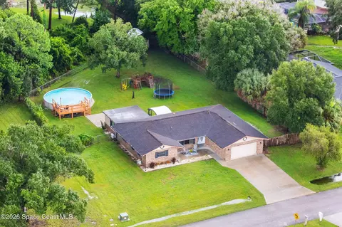 735 Pineda Ave NE, Palm Bay, FL 32907