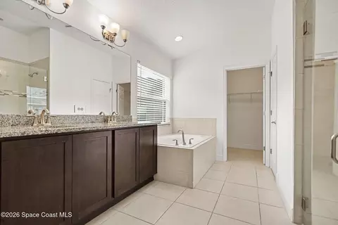 Bath - 4262 Ruthann Cir, Melbourne, FL 32934 photo 2 of 3